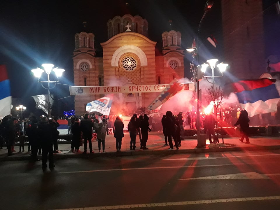 SPEKTAKL: Vatromet i bakljada u Banjaluci! Srpska slavi (VIDEO)