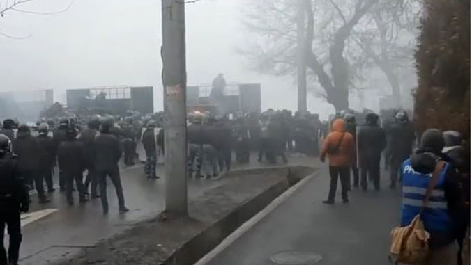 RASTE BROJ ŽRTAVA U KAZAHSTANU: U protestima poginulo 164 ljudi
