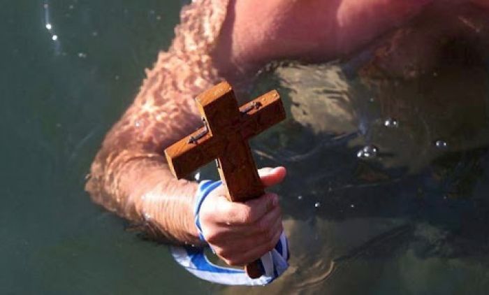 SREBRENICA: Plivanje za Časni krst deveti put na jezeru Perućac