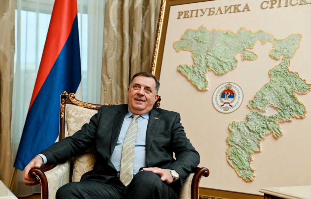 „NEKA JE ŽIVA I ZDRAVA“ Veselje u porodici Dodik, stigla još jedna prinova (FOTO)
