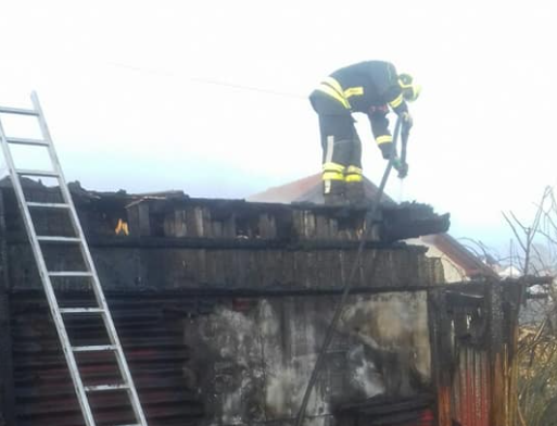 BANJA LUKA: Jedno lice povrijeđeno u požaru