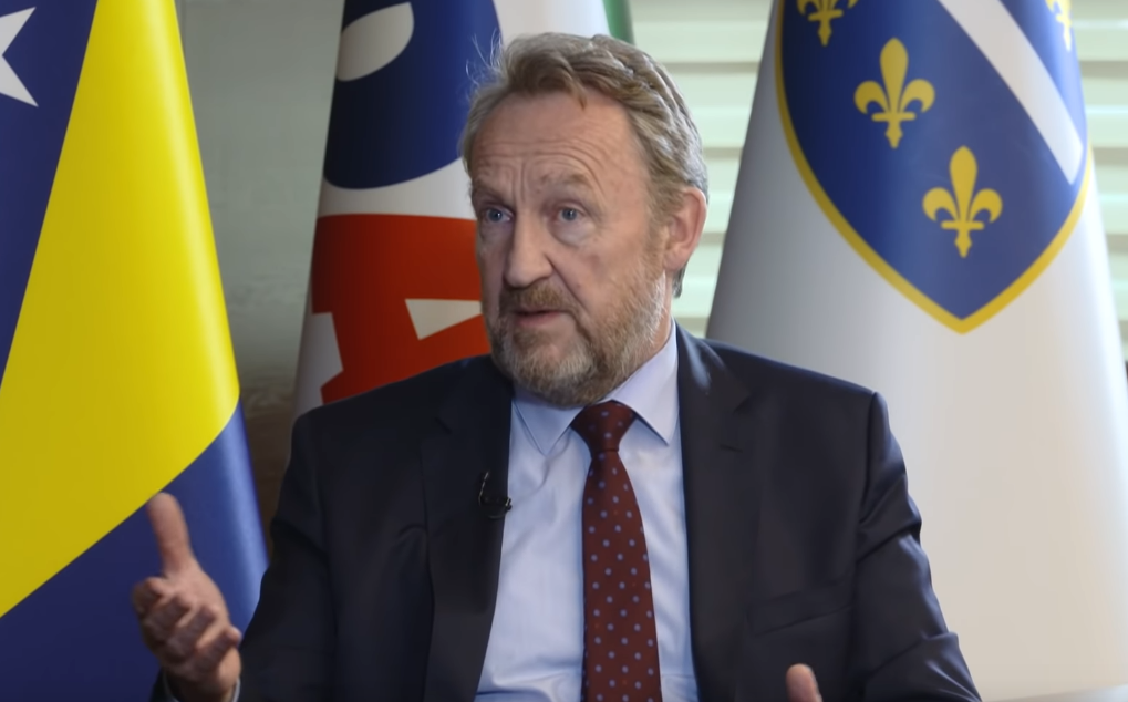 ИЗЕТБЕГОВИЋЕВА БАЈКА О ИСТОРИЈИ: Преци свих грађана БиХ су „добри Бошњани“?!
