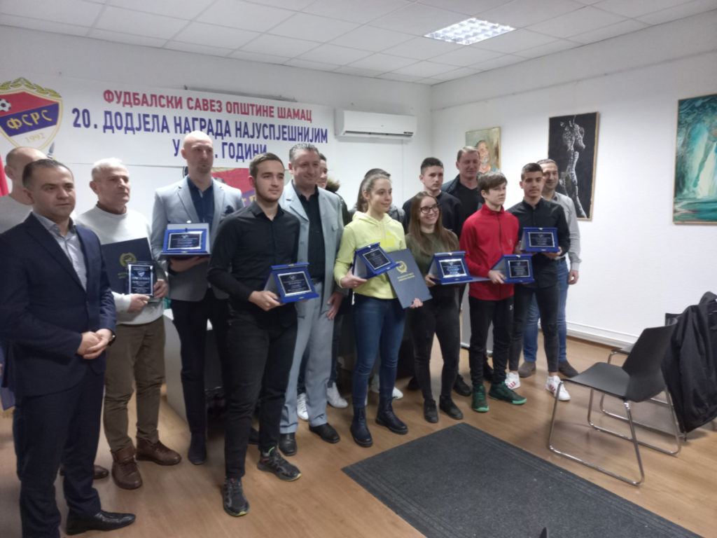 ŠAMAC: Podijeljena priznanja najboljim fudbalerima