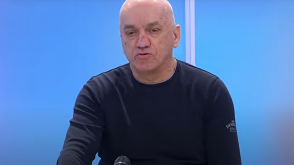 VUJADINOVIĆ O KRIZI U UKRAJINI: Tragičan sukob najbližih rođaka i prijatelja (VIDEO)
