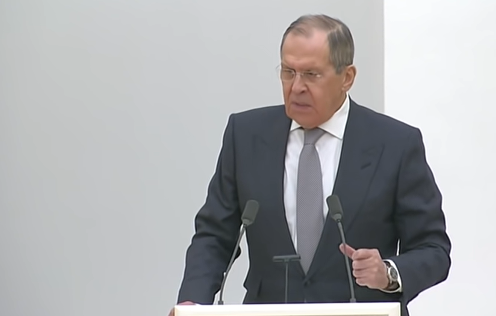 POTEZI KIJEVA I ZAPADA UVUKLI UKRAJINU U SUKOB: Lavrov smatra da Rusija nije mogla da ostane po strani