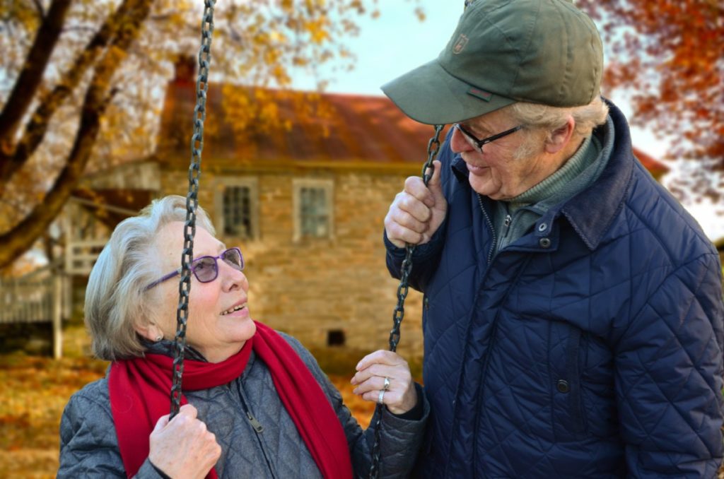 ЊЕГОВАТЕЉИ ПРИЈЕКО ПОТРЕБНИ: Пензионери преферирају помоћ и његу у својој кући