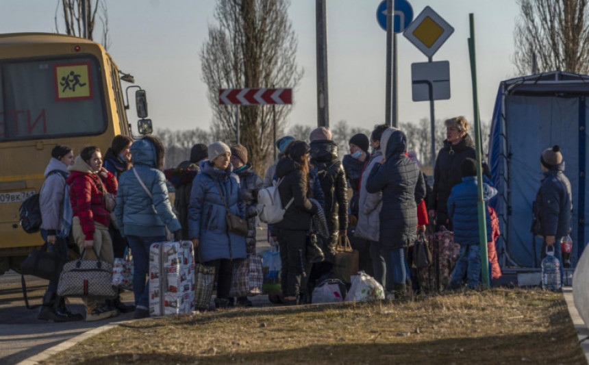 UNHCR: U okolne zemlje izbjeglo 368.000 ljudi