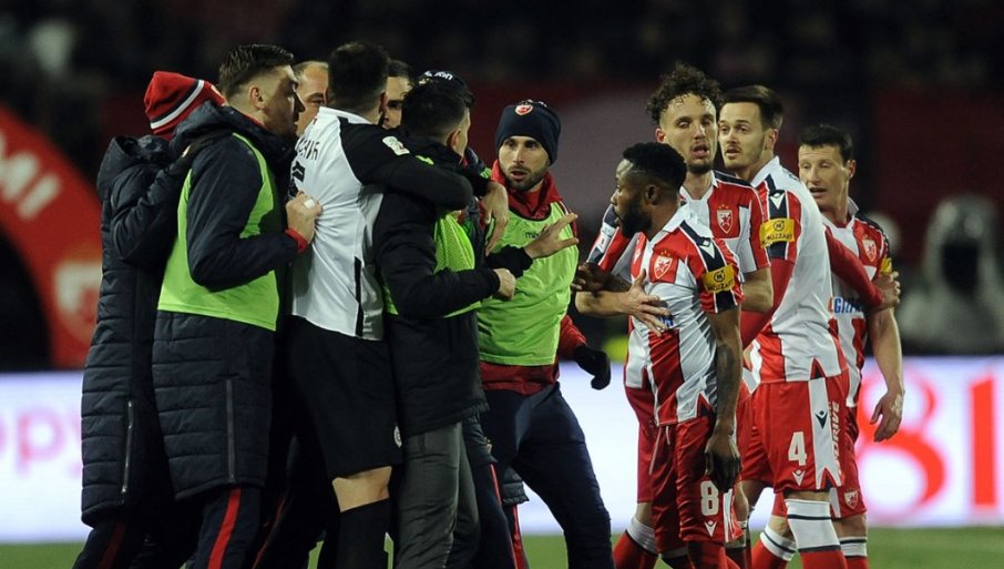 ЖЕСТОКА КАЗНА РИВАЛИМА: ФСС новчано санкционисао Звезду и Партизан