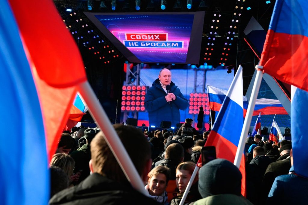 PUTIN CITIRAO DIJELOVE JEVANĐELJA PO JOVANU: Obilježena godišnjica ujedinjenja Krima i Rusije