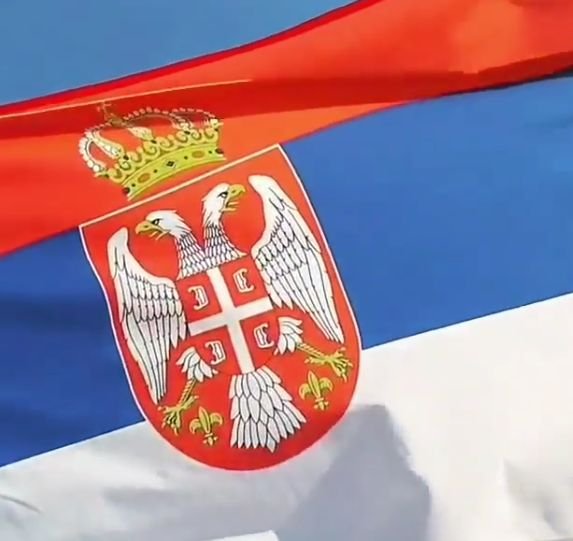 VJERNI NAVIJAČ MEDVEDEVA: Sljedeći put ću ponijeti srpsku zastavu