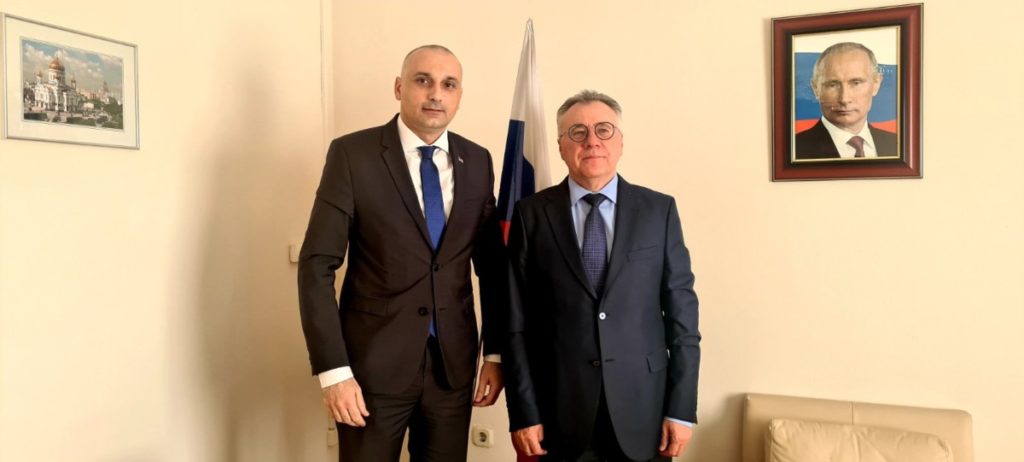 БАЊАЦ – КАЛАБУХОВ: Пријатељи остају пријатељи