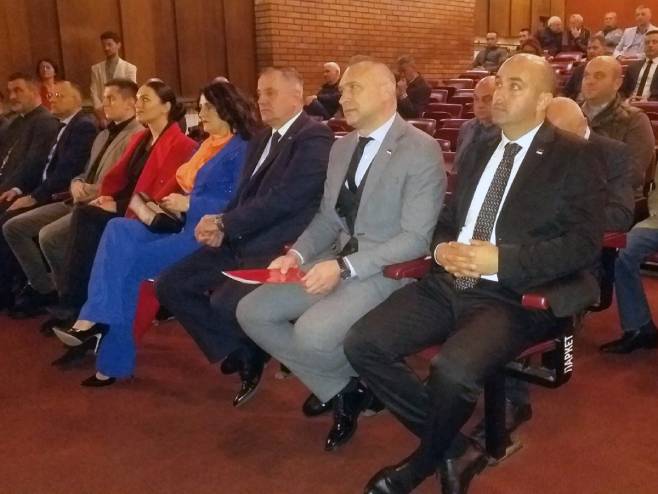 ОБИЉЕЖЕН ДАН ОПШТИНЕ: Влада помаже развоју Милића (ФОТО)