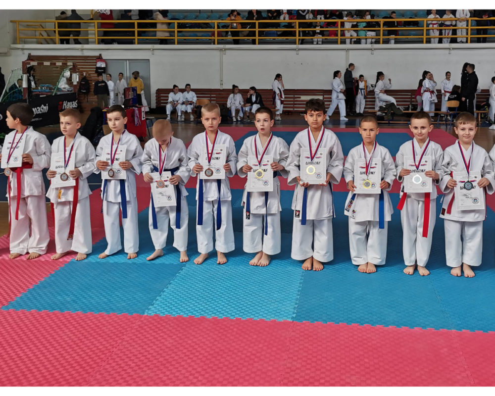 KARATE PRVENSTVO REPUBLIKE SRPSKE: Mladi se takmičili u Bijeljini