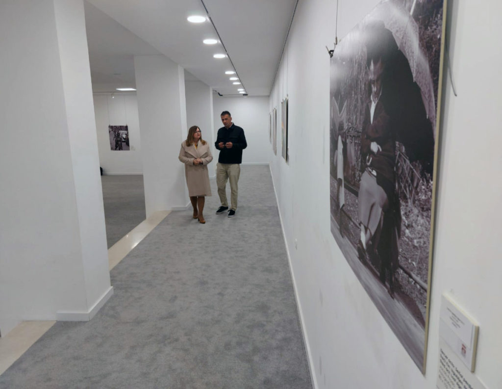 GUDELJEVIĆEVA U MOSTARU: Posjeta izložbi fotografija Jakoba Prada