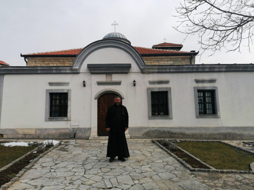 КАКО ЖИВЕ СРБИ У ПРИШТИНИ: Света српска ријеч још увијек се чује
