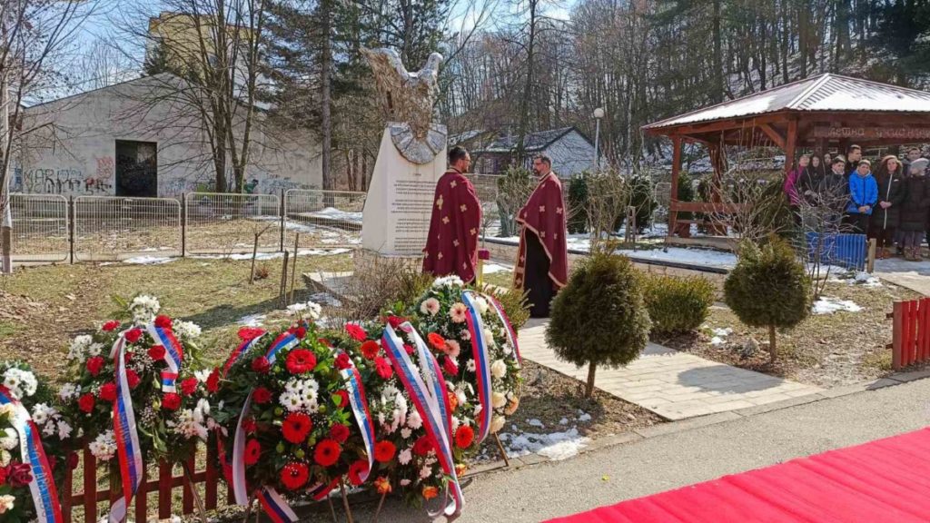 SJEĆANJE NA NEVINO STRADALU DJECU: Parastos u Istočnom Sarajevu