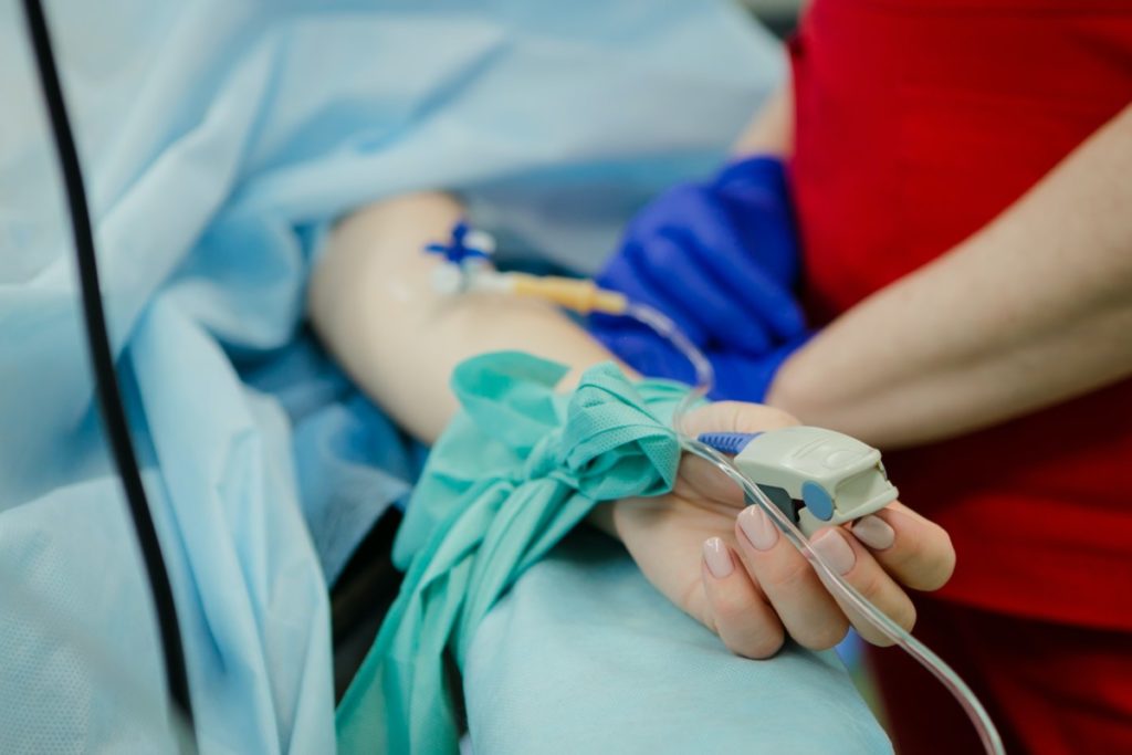 PREMINULE MAJKA I BEBA: Tragedija u bihaćkoj bolnici