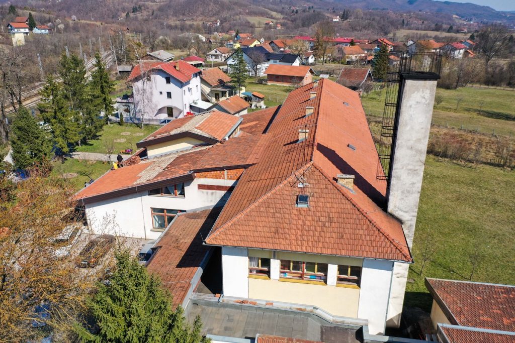 SANACIJA KROVA NA OSNOVNOJ ŠKOLI: Bolji uslovi za mališane u Potkozarju
