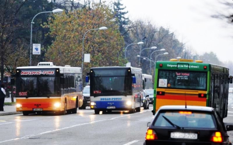 AUTOBUSI U BANJALUCI IPAK VOZE: Prevoznici postigli dogovor sa Gradom