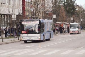 „SPASILI SU NAS UČENICI“ Gradski prevoz u Banjaluci vraćen na redovni red vožnje, ali ne za dugo