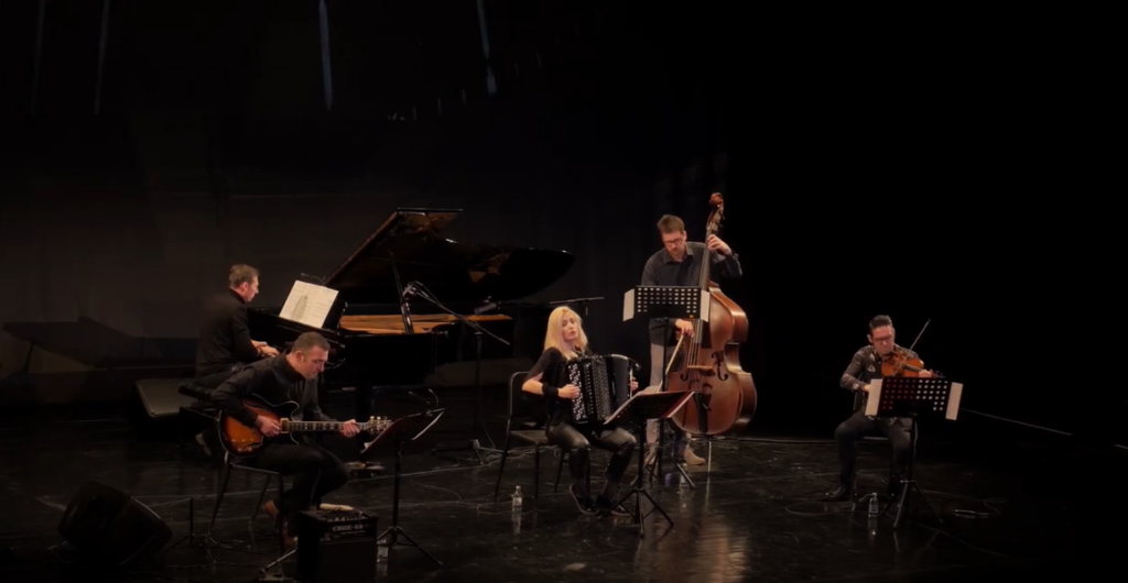 НОВОСАДСКИ ТАНГО КВИНТЕТ: Концерт у Банском двору