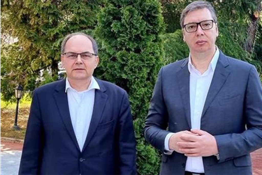 VUČIĆ ŠMITU: Vaše posljednje odluke ne doprinose stabilnosti