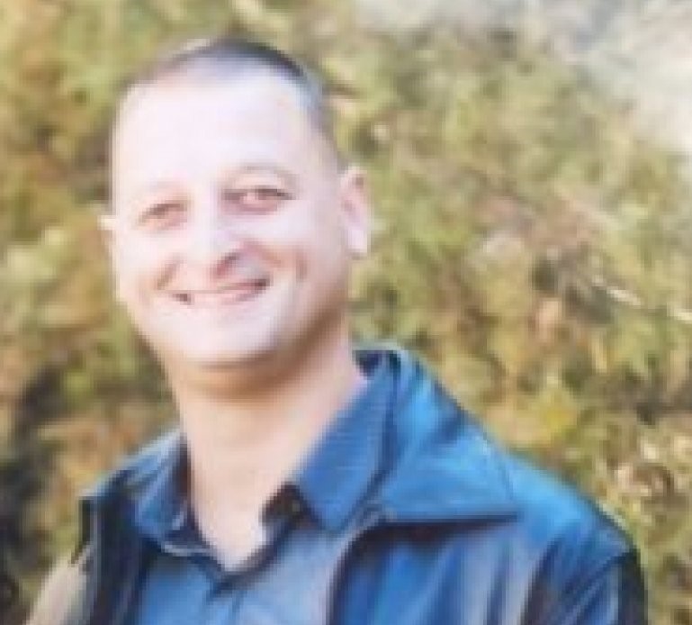 RUDAR NENAD ISPRAĆEN NA VJEČNI POČINAK: Jecaji majke odjekivali grobljem