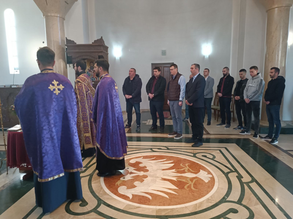 ИСТОЧНА ИЛИЏА НЕ ЗАБОРАВЉА: Служен помен доктору Миодрагу Лазићу