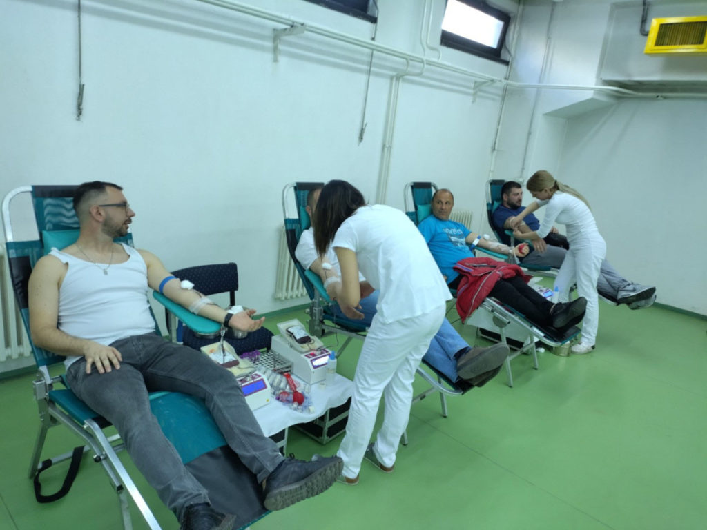 RADNICI „ELEKTROKRAJINE“ ŠIROKOG SRCA: Akcija dobrovoljnog davanja krvi