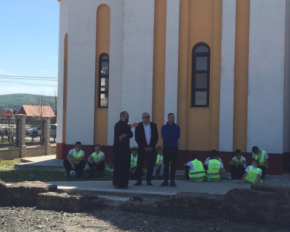 „PUT SJEĆANJA“ U KOZARSKOJ DUBICI: Učenici vožnjom biciklom odali počast jasenovačkim logorašima