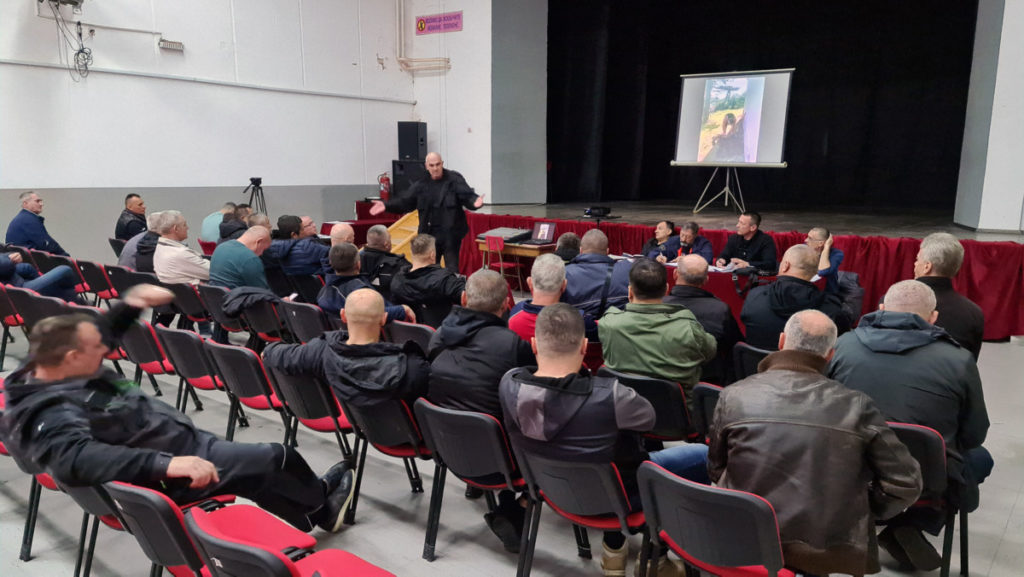 ХУМАНОСТ ВЕТЕРАНА МУП-а: Материјална помоћ социјално-угроженим саборцима
