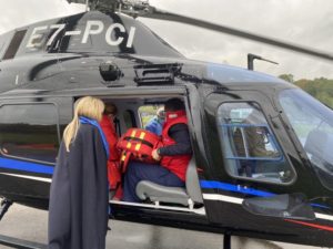 ZBOG HITNE INTERVENCIJE: Helikopterski servis Srpske transportovao pacijentkinju iz Trebinja u Banjaluku