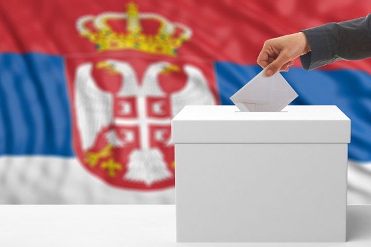 GRAĐANI SRBIJE SUTRA NA BIRALIŠTIMA: Glasaju za predsjednika, saziv parlamenta i lokalnu vlast