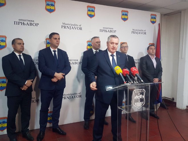 VIŠKOVIĆ O IZJAVAMA OPOZICIJE: PDP I SDS da objasne građanima zbog koga ne smiju da prisustvuju skupu „Sloboda“