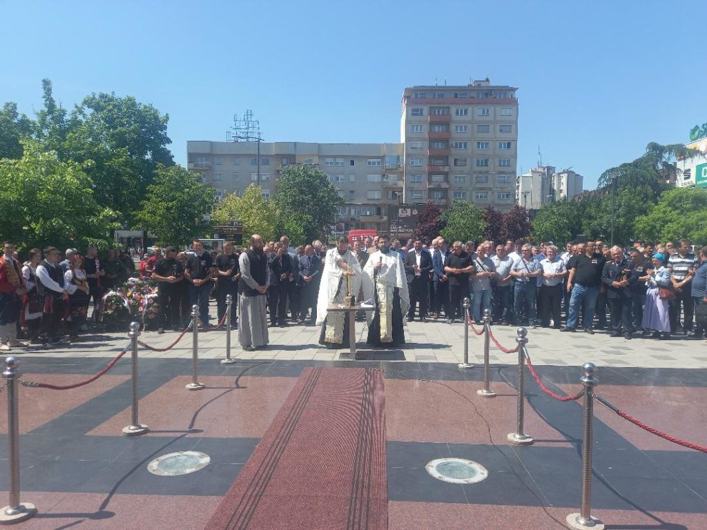 СЕМБЕРСКИ БОРЦИ ПОЛОЖИЛИ СВОЈЕ ЖИВОТЕ ЗА СРПСКУ: Помен страдалима у отаџбинском рату
