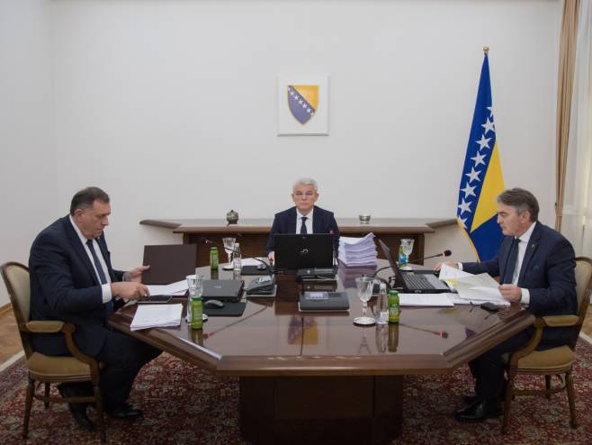 SJEDNICA PREDSJEDNIŠTVA BIH: Predviđeno obraćanje Milorada Dodika