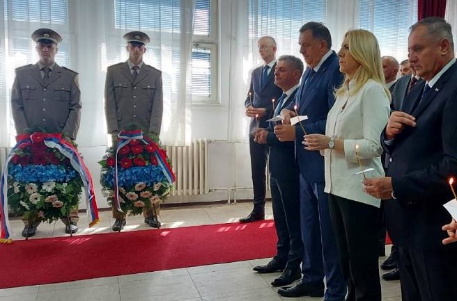 OBILJEŽAVANJE 30 GODINA OD FORMIRANJA VRS: Centralnoj svečanosti prisustvuju zvaničnici Srpske