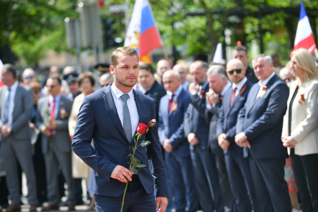 FAŠIZAM POBIJEĐEN, ALI NIJE NESTAO: Stanivuković čestitao 9. maj
