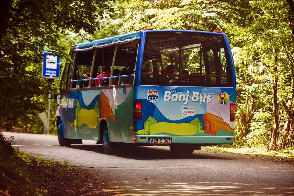 BESPLATNA VOŽNJA NA BANJ BRDO: Panoramski mini bus u nedjelju na usluzi građanima