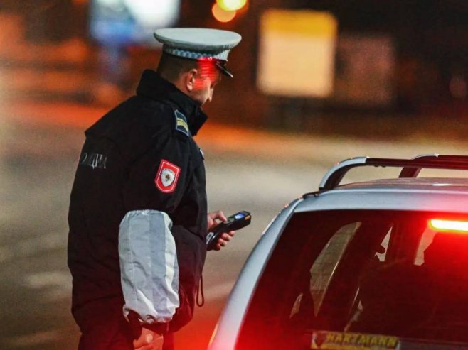 POLICIJA HAPSILA: Dervenćanin pijan za volanom