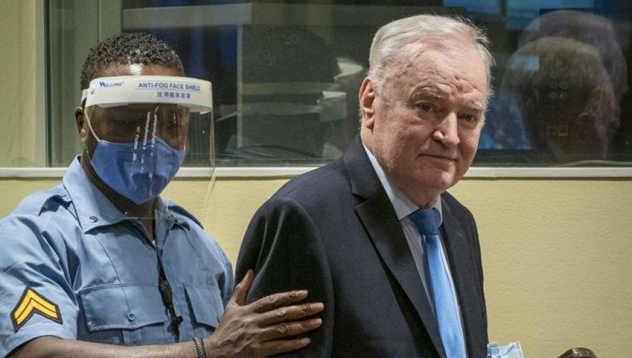 RUSIJA: Osloboditi generala Mladića