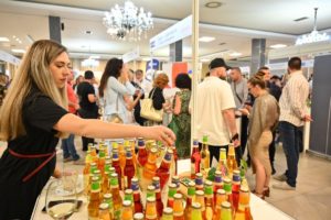 БИЈЕЉИНА ДОМАЋИН ЉУБИТЕЉИМА ДОБРОГ ОКУСА: Одржан Први регионални вински фестивал