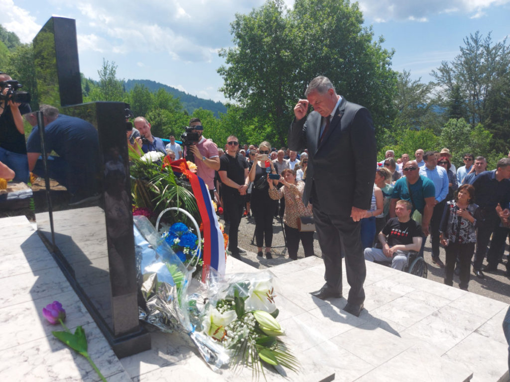 „NI OPROSTITI NI ZABORAVITI“: Višković podsjetio na mučki zločin u Žepi
