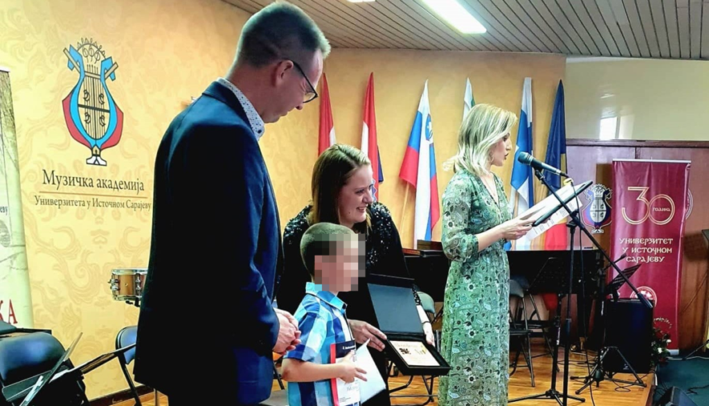 MLADI DOBOJSKI MUZIČARI ZABLISTALI: Dva laureata kategorije i tri medalje na internacionalnom takmičenju u Istočnom Sarajevu
