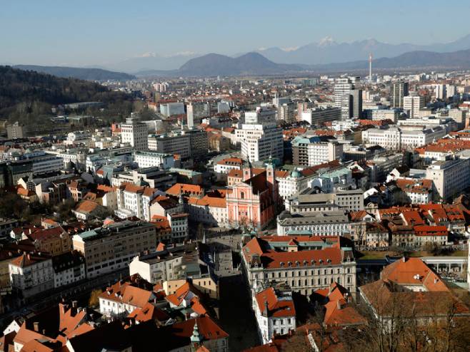 СЕДМИ ПО РЕДУ ОД СТИЦАЊА НЕЗАВИСНОСТИ: Словенија у недјељу бира предсједника