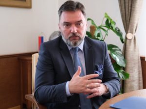 POLITIČKA POTROŠENOST MLADENA BOSIĆA: Košarac osudio verbalne napade na predsjednicu Srpske