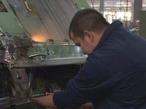 TRENDOVI ZAPOŠLJAVANJA U SRPSKOJ: Metalska i mašinska industrija vape za radnicima