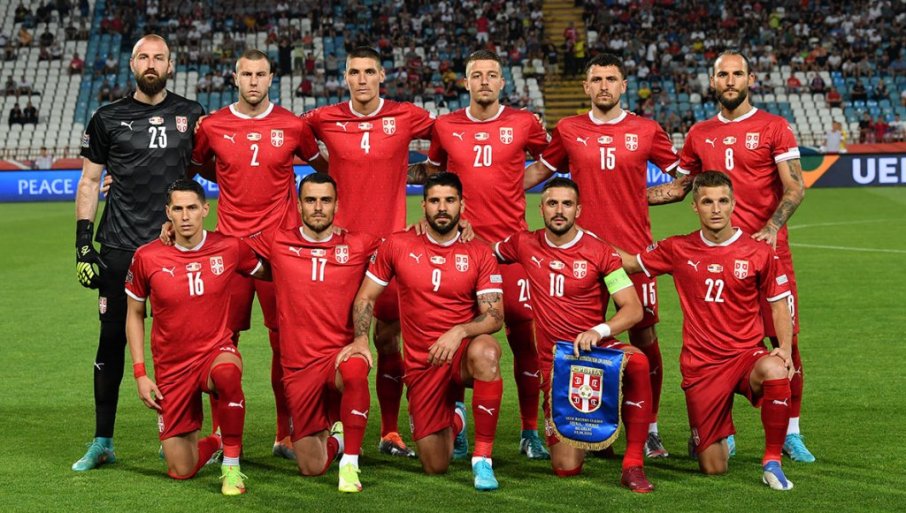 POTPUNO NOVI IZGLED: Procurio novi dres reprezentacije Srbije za SP u Kataru (FOTO)