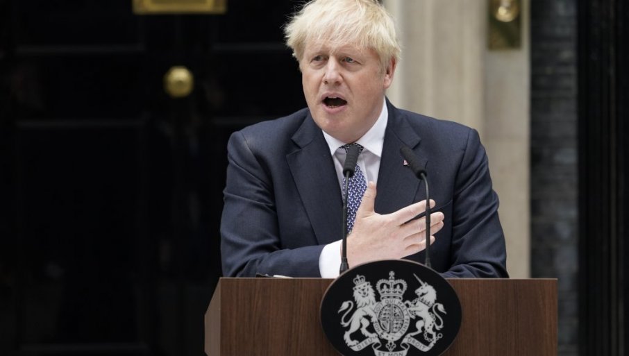 ASTA LA VISTA, BEJBI: Boris Džonson ispraćen aplauzima nakon oproštajnog govora u parlamentu