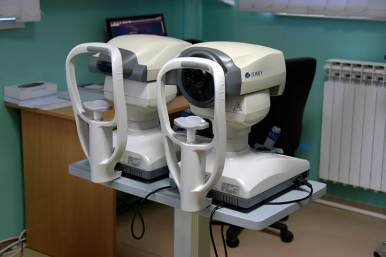 ВРИЈЕДНА ДОНАЦИЈА: Бањалучки дом здравља уручио челиначком аналогни мамограф